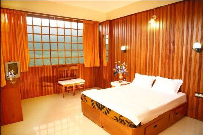 Dolphin Residency Hotel Thekkady Exterior foto